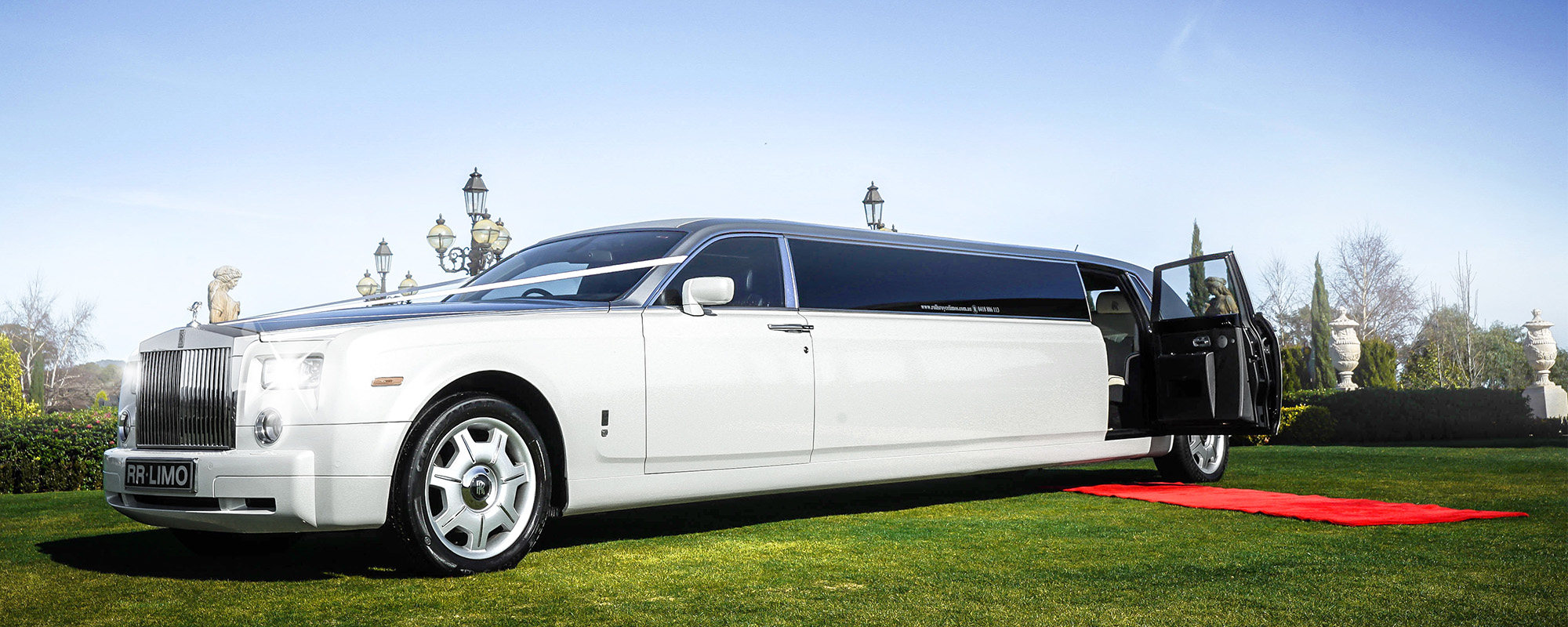 Rolls Royce Limousine Melbourne - Red carpet rolls royce phantom extended limo white
