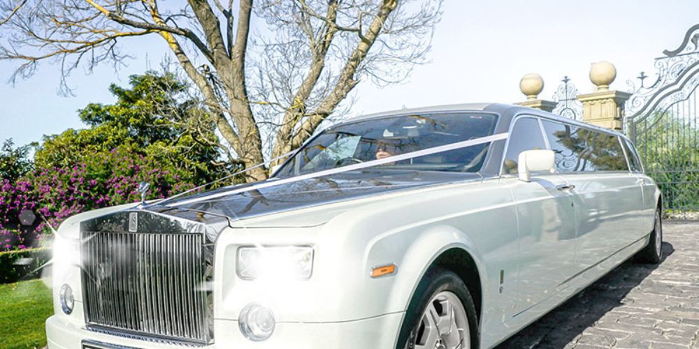 Rolls royce stretch limousine