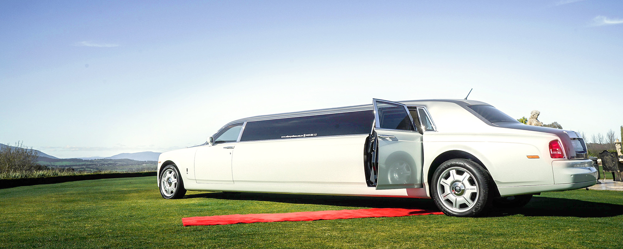 White limo hire - White Rolls-Royce Phantom Limousine Melbourne - Red Carpet limo for weddings