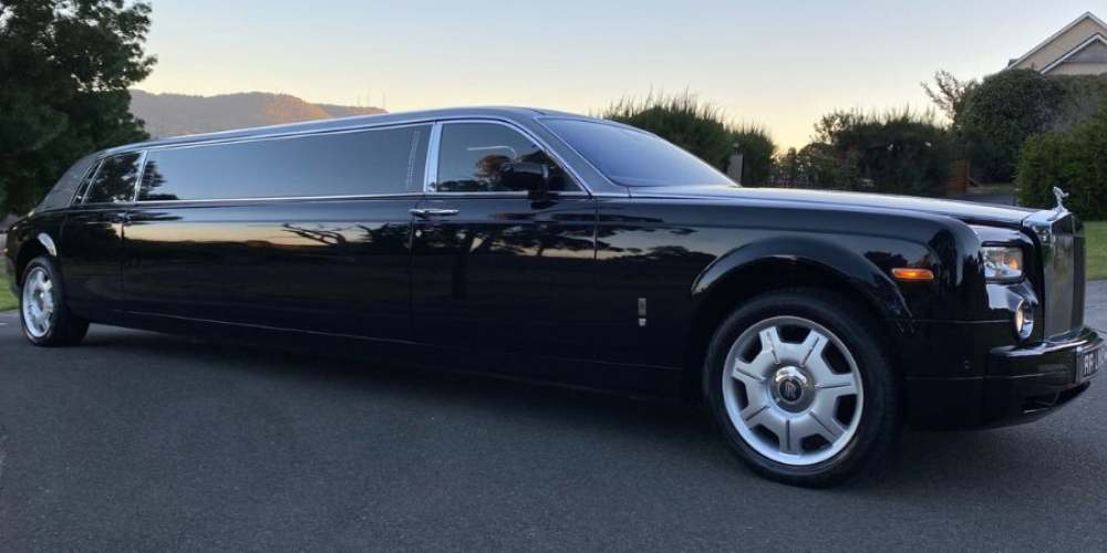 Cost of limousine hire in Melbourne - Rolls Royce Limo