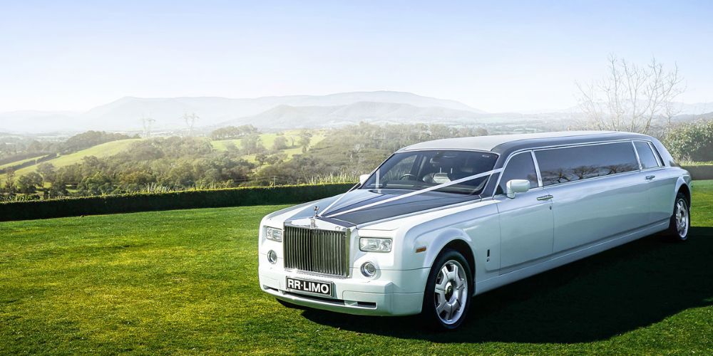 Limo car hire for weddings - Rolls Royce Limo