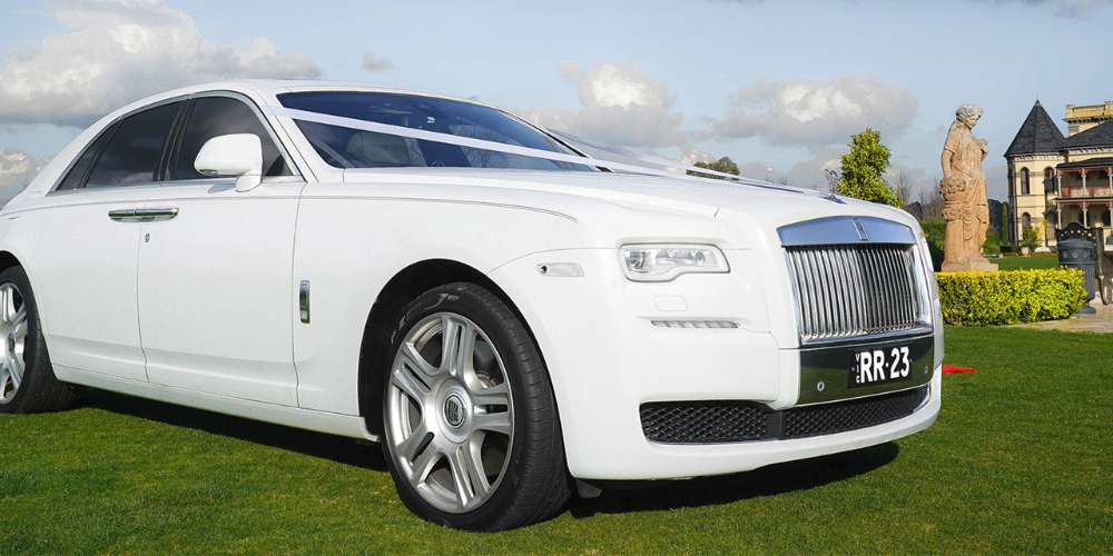 Limousine car hire for weddings - Rolls Royce Limo