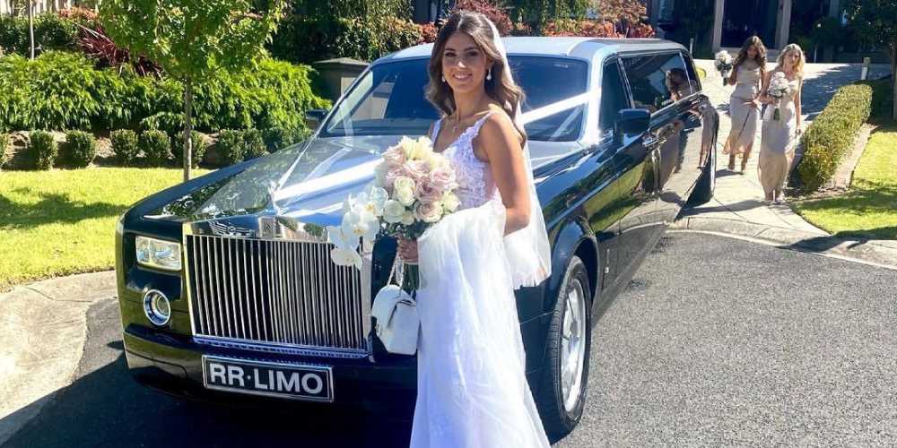 Why Renting Your Wedding Car is a Smart Choice - Rolls Royce Limousines