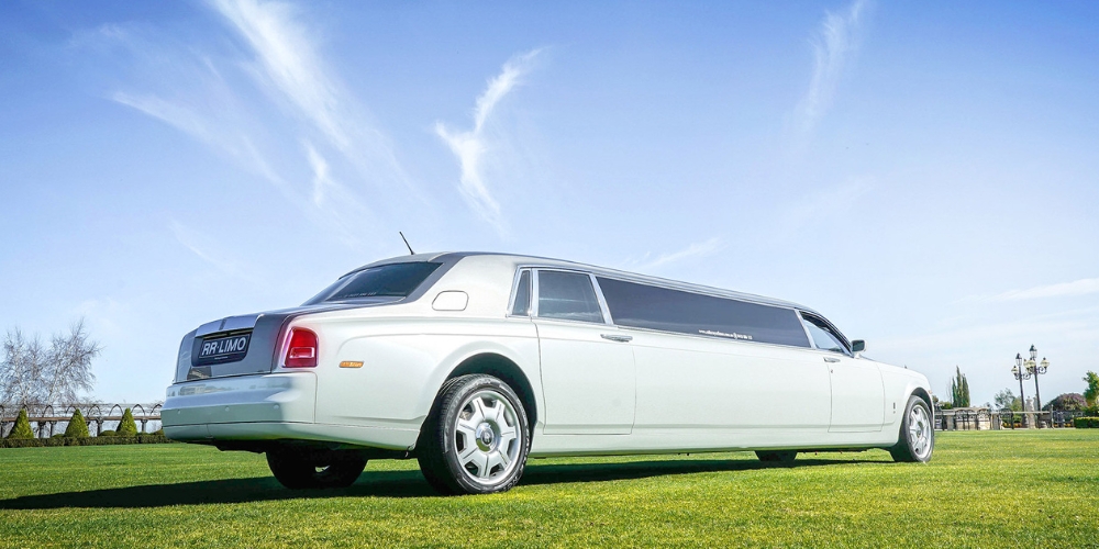 white 10 seater Rolls Royce limousine hire - RRL
